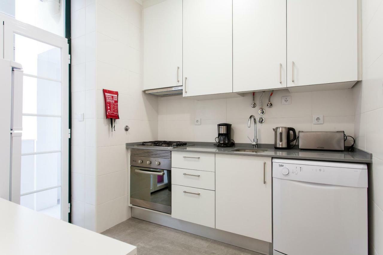 5-Bedroom Apartment 2nd Floor
