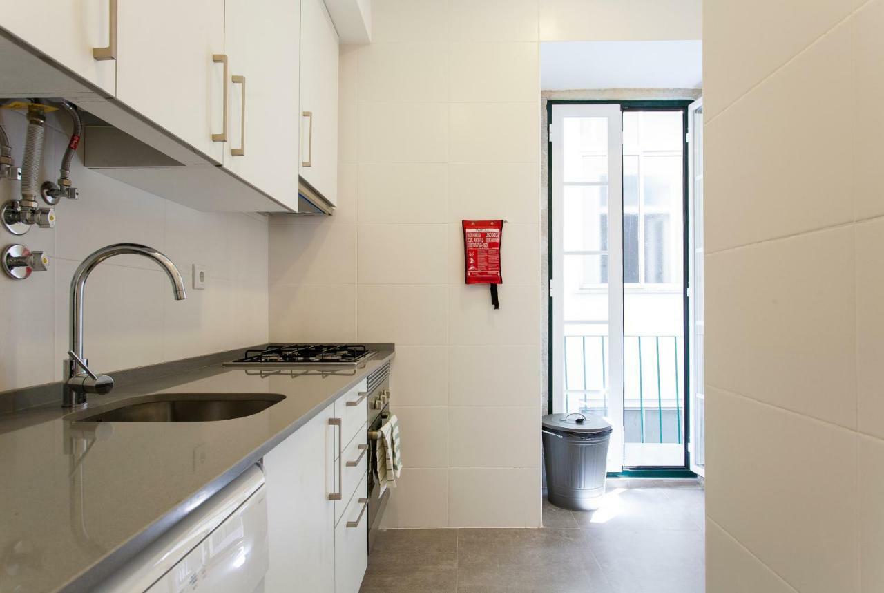 4-Bedroom Apartment 4th Floor